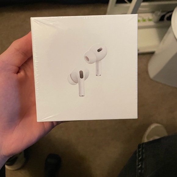 Apple AirPods Pro (2nd Gen) with MagSafe Charging Case